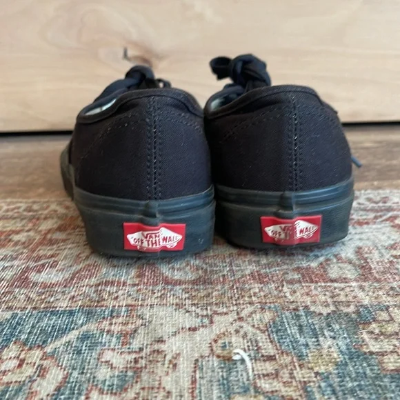Vans Authentic All Black Skate shoes women’s size 10 - Picture 5 of 8